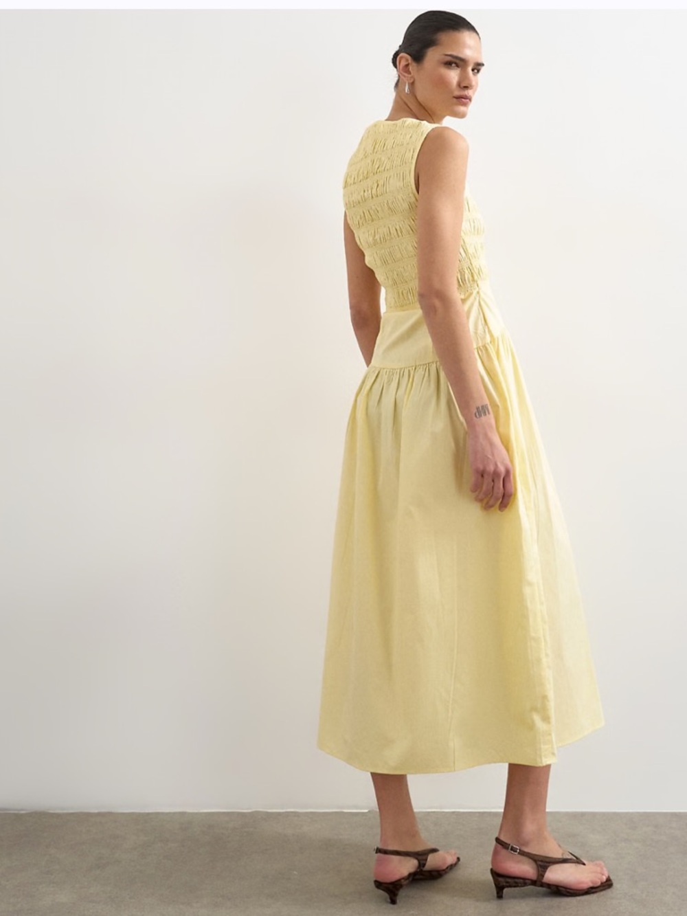 TOPSHOP SHIRRED BUST DROPPED WAIST MIDI POPLIN
DRESS IN BUTTERMILK US Sz 2 - Picture 4 of 12
